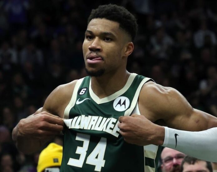Bucks Giannis Antetokounmpo (left knee) out against Pacers